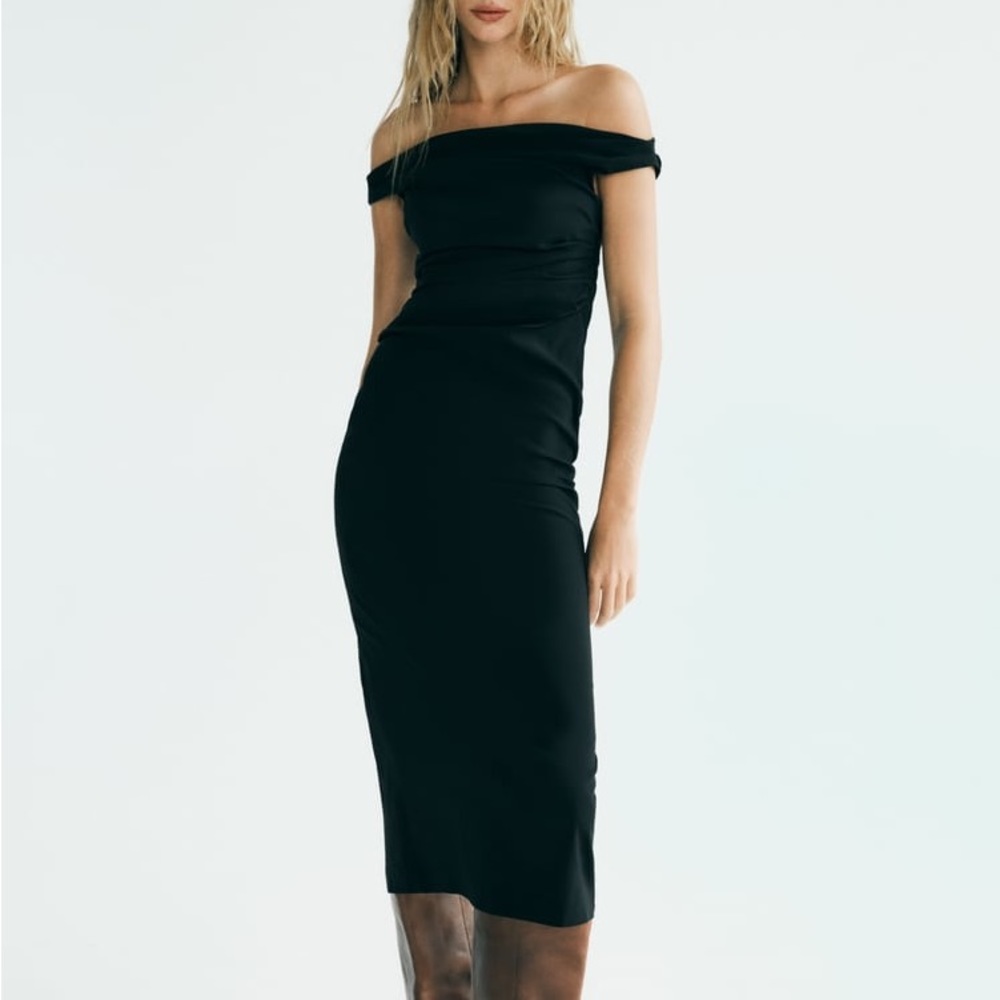 NWT Ruched Zara Midi Dress Womens M